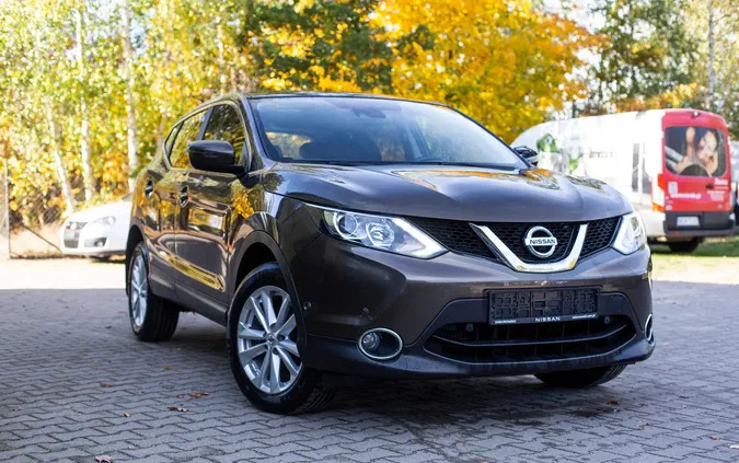 samochody osobowe Nissan Qashqai cena 60900 przebieg: 76061, rok produkcji 2015 z Bierutów